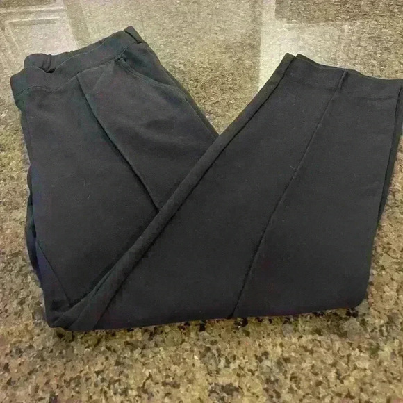 JCrew Petite Small Elastic Waist Pintuck Cropped Pant Black In Seam 24 inches - Picture 1 of 6